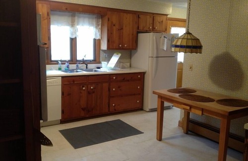 Harwich Port House | Very Short Walk to the beach and town! Top location in Harwich Port!