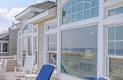 South Beach Haven House | VERY SPACIOUS OCEANFRONT BEAUTY WITH BAY AND OCEAN VIEWS