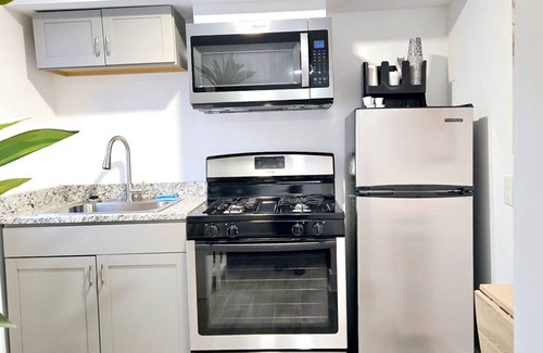 East Side Apartment | Vessel Hotel Studio Suites of Atlanta.
