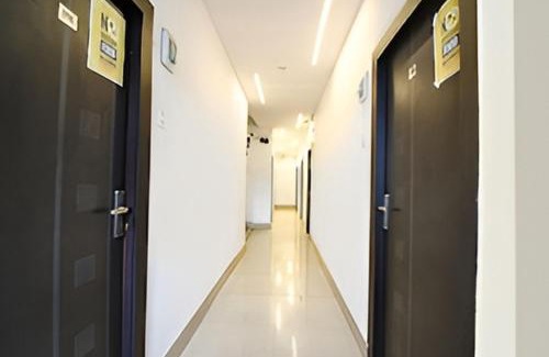Kolkata Hotel | Vhyom Sky Palace