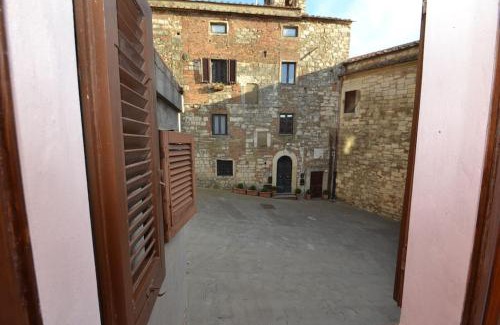 Rosignano Marittimo House | Via del Castello 23