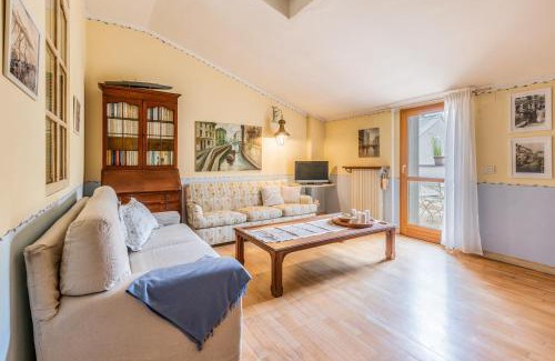 Zona Zara Apartment | Via Delle Abbadesse 50 4 Pax Wi-Fi