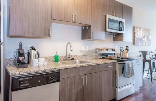 Plaza Midwood Apartment | Viagem|Fashionable Studio in Vibrant Area