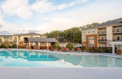 Morrisville Apartment | Viagem Modern 2BR with Balcony,Pool&Gym