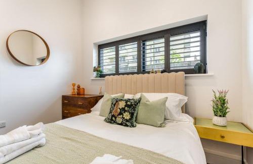 Kemptown Apartment | Vibrant 2-bed Apartment Close to the Seafront