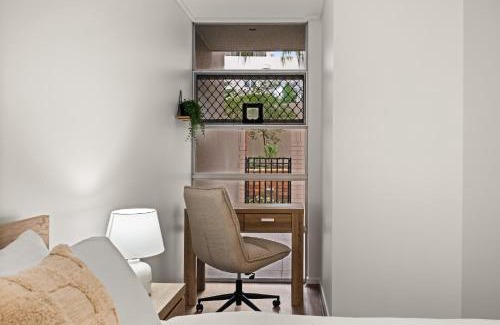 Fortitude Valley Apartment | Vibrant 2-Bed Apartment with Pool and Gym Access