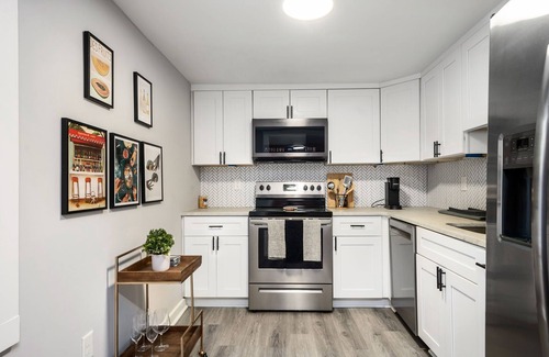 Sylvan Hills Apartment | Vibrant 3BD in SylvanHills Near Southside Beltline