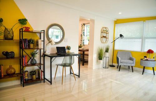 Little Haiti House | Vibrant 4bd 2ba Miami Home w POOL