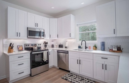 Denver Heights Cottage | Vibrant 4br/3ba Oasis Near Happy Downtown!