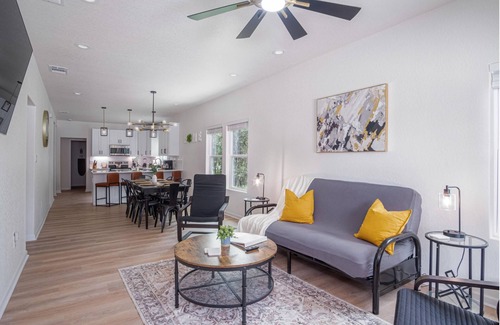 Denver Heights House | Vibrant 4BR 3BA Oasis Near Happy Downtown