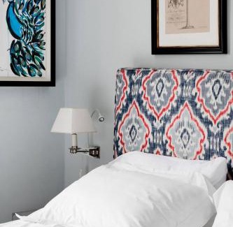 Redcliffe Apartment | Vibrant Apartment with a Patio in Chelsea