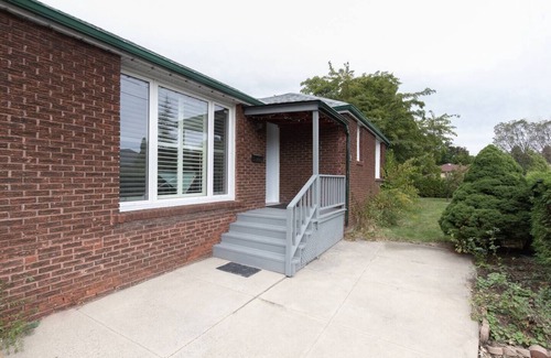Clanton Park House | Vibrant Home in North York