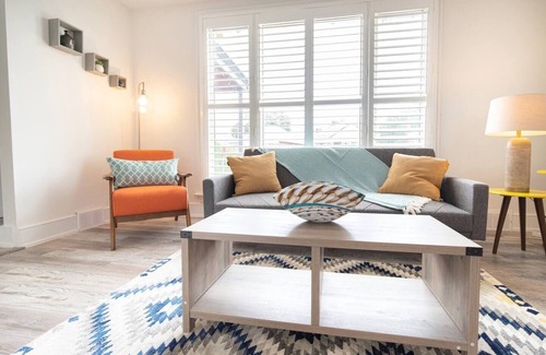 Clanton Park House | Vibrant Home in North York