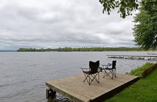 Dunsford Cottage | Vibrant Kawartha Lake Cottage