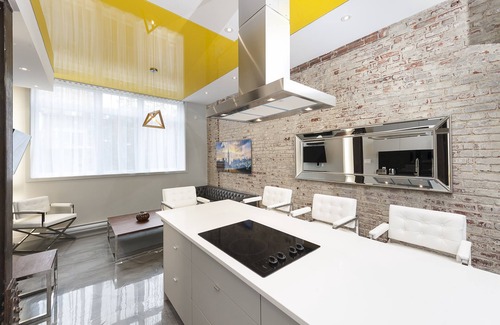 Milton Park Apartment | Vibrant Loft near Plateau Mont Royal and Festivals