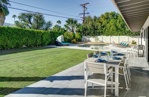 Sunmor House | Vibrant Mid-Century Jewel in Central Palm Springs