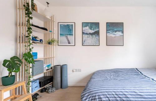 Hackney Central Apartment | Vibrant & Modern 1BD Flat - Hackney