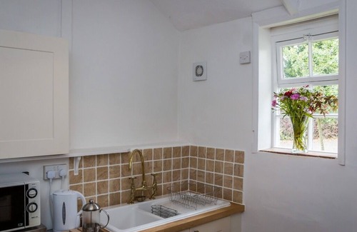 Kenton House | Vicarage Cottage