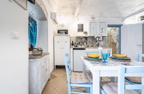 Ostuni Apartment | Vico di Ostuni Apartments by Rentbeat