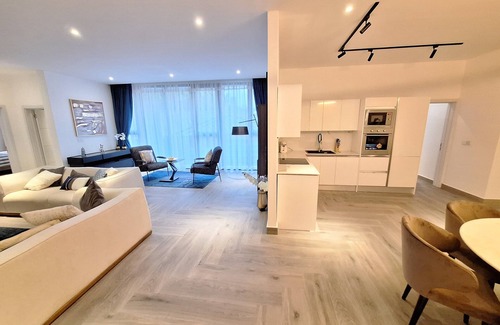 Greenhill Apartment | Victor Regents Apartment