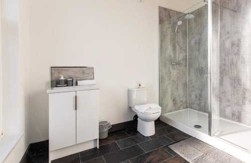 Hartlepool Apartment | Victoria Apartments Stylish 3BR in Hartlepool