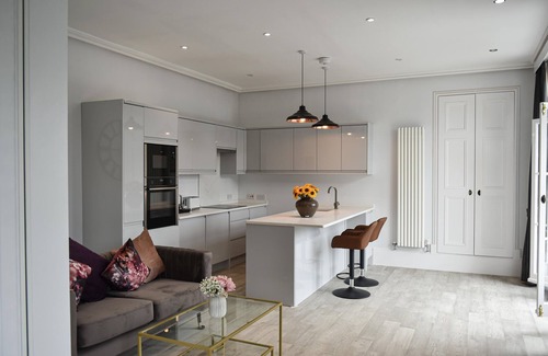 Leamington Spa Apartment | Victoria Colonnade ApartHotel