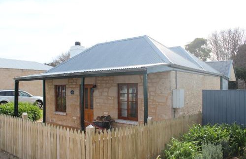 Waterhouse Bed & Breakfast | Victoria Cottage