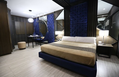 Pasig Hotel | Victoria Court Canley - Pasig