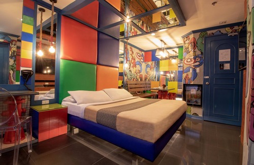 Pasig Hotel | Victoria Court Hillcrest - Pasig