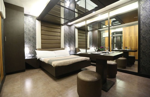 Manila Hotel | Victoria Court North EDSA - Caloocan