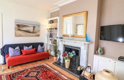 Kingsbridge House | Victoria Lodge