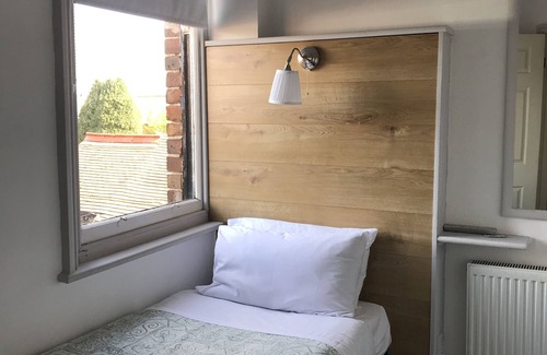 Stockton Heath Bed & Breakfast | Victoria Lodge