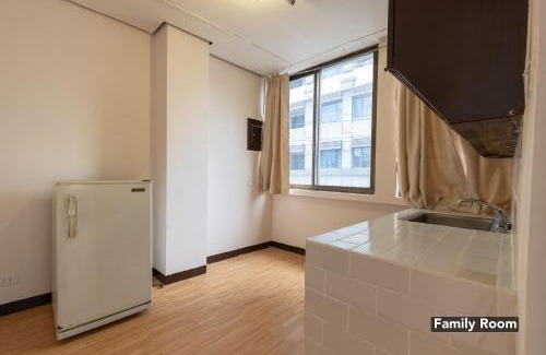 Ermita Night District Hotel | Victoria Mansions
