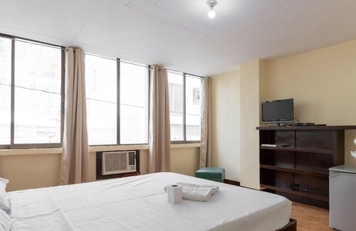 Ermita Night District Hotel | Victoria Mansions