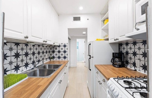 Hendricks and Venice Isles Condo | Victoria Park - Apartment 1721