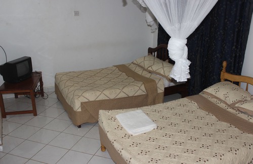 Entebbe Hotel | Victoria Region Motel