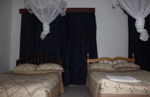Entebbe Hotel | Victoria Region Motel