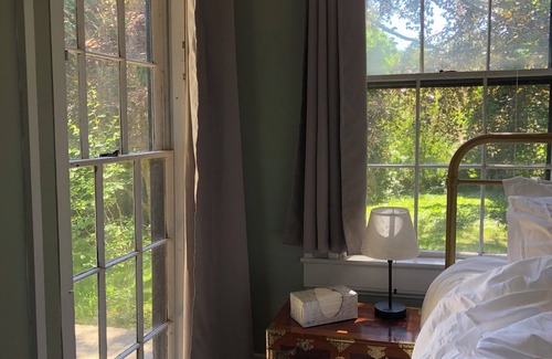 Barnstable Bed & Breakfast | Victorian by the Sea - Marble Suite at Beechwood Manor
