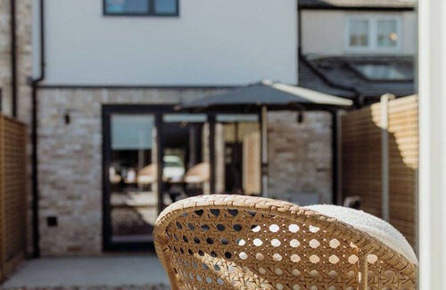 Cambridge Cottage | Victorian cottage in Cambridge, near Botanical gardens & historic collages