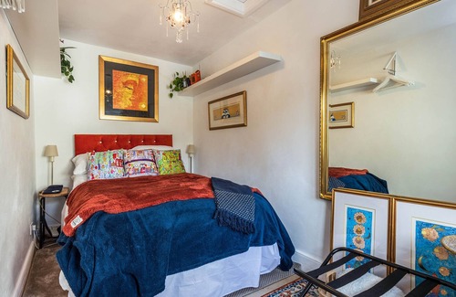 Montpellier Cottage | Victorian Cottage set in Conservation area 100m from the ever popular Bath Road