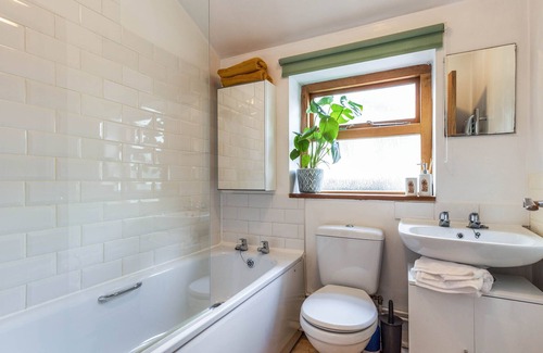Montpellier Cottage | Victorian Cottage set in Conservation area 100m from the ever popular Bath Road