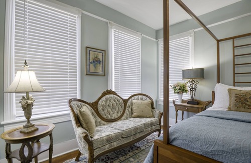 Old Town Bed & Breakfast | Victorian House Bed & Breakfast