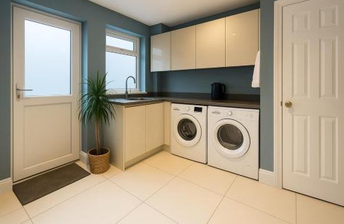 Queens Quarter House | Victorian House - South Belfast Lisburn Road - Northern Ireland Tourist Board Approved