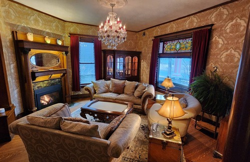 Downtown Minneapolis House | Victorian Mansion 1 Mile from Downtown Minneapolis