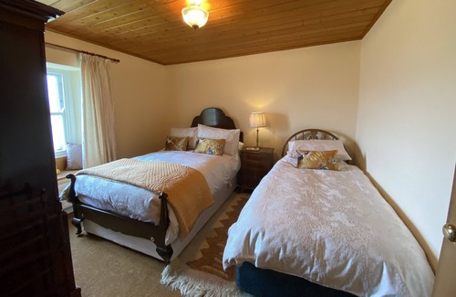 Gunnerton House | Victorian Northumberland Farmhouse, pets welcome, secure bike storage.