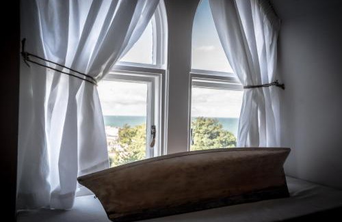 Hele Apartment | Victorian Penthouse with panoramic sea views