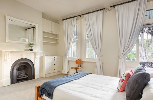 Bondi Junction House | Victorian-Style House with Courtyard off Oxford St