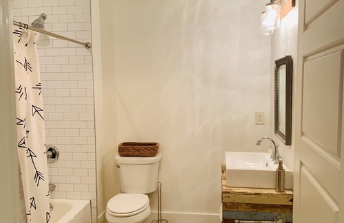 Palmetto Apartment | Victorian Terrace @ Serenbe - Escape the City