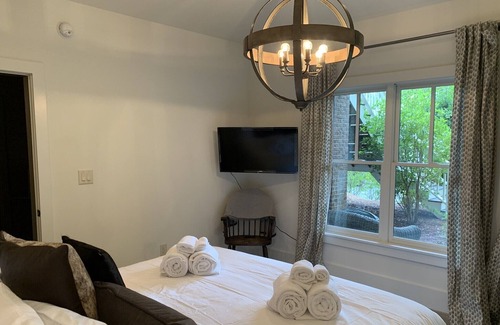 Palmetto Apartment | Victorian Terrace @ Serenbe - Escape the City