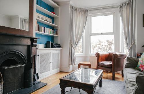 Salisbury House | Victorian Terraced House in Salisbury; 3 bedrooms
